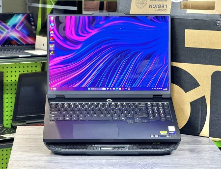 Lenovo Legion Pro 5 16IAX10 1